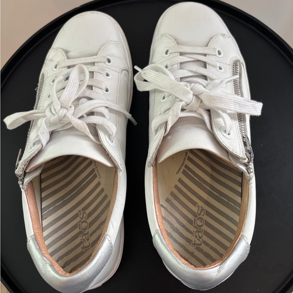 Taos White Z Soul Sneaker - Picture 3 of 6